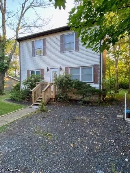 326 Tulsa Trl, Hopatcong, NJ 07843