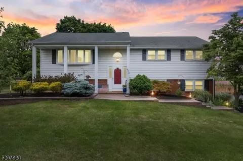 672 Township Line Rd, Hillsborough, NJ 08844