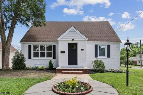 4 Monroe St, Nutley, NJ 07110