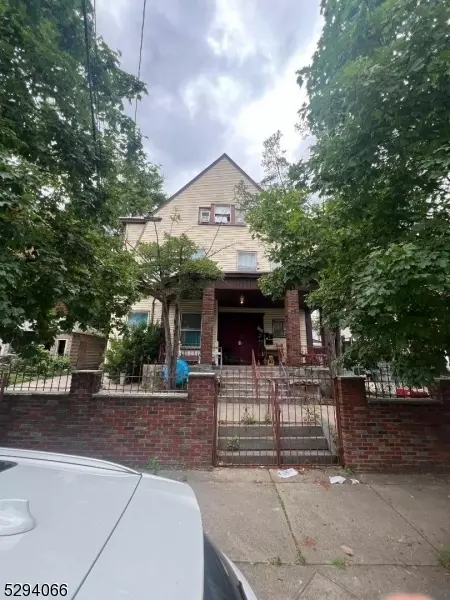 746 23rd, Paterson, NJ 07504