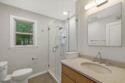 63 Cedarcliffe Dr, Wayne, NJ 07470 photo 8