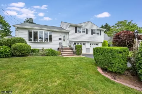 17 Knox Pl, Clifton, NJ 07013