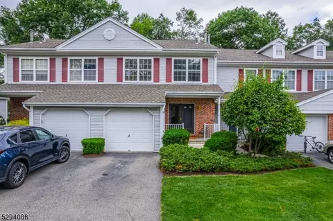 70 Hickory Way, Mount Arlington, NJ 07856