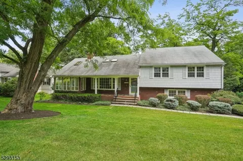 34 Sheffield Rd, Summit, NJ 07901