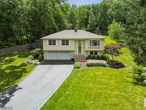 25 Woodland Rd, Long Hill, NJ 07946