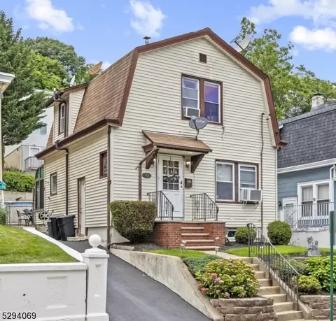 63 Mountainside Ter, Clifton, NJ 07013