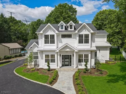 170 Walnut St, Livingston, NJ 07039