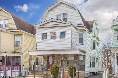 65 Ellington St, East Orange, NJ 07017