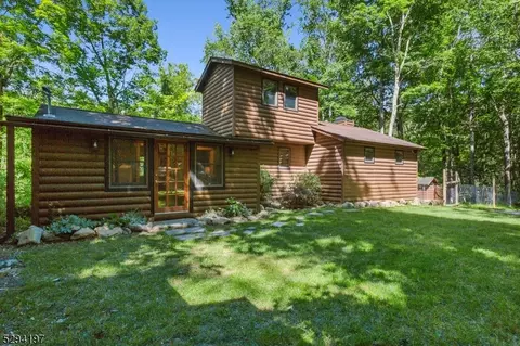 18 The Trl, Hackettstown, NJ 07840