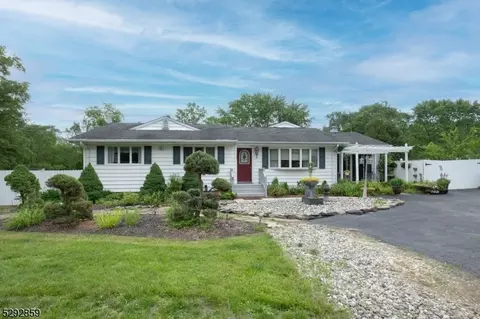 138 Oldwick Rd, Tewksbury, NJ 08889