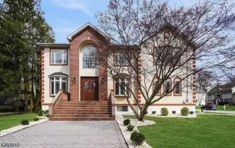 47 Hillside Ave, Berkeley Heights, NJ 07922