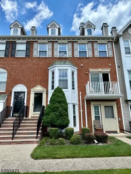 304 Strull Ct #304, Bridgewater, NJ 08807