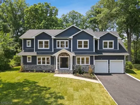 25 Sycamore Ter, Livingston, NJ 07039
