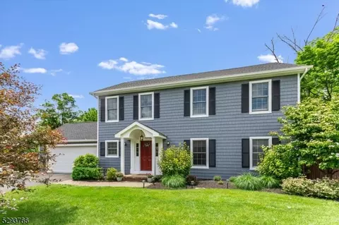 55 Hillside Ave, Bedminster, NJ 07921