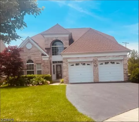40 Norton Ave, Hightstown, NJ 08520