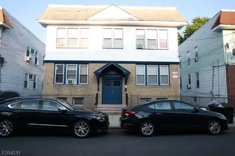 66 Halstead St, Newark, NJ 07106