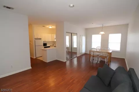 708 Brittany Dr #708, Wayne, NJ 07470 photo 5