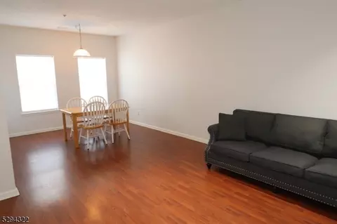 708 Brittany Dr #708, Wayne, NJ 07470 photo 4