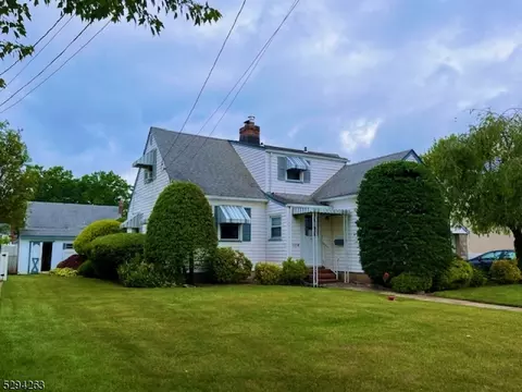 33 S 18th St, Kenilworth, NJ 07033