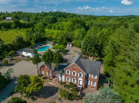 61 Manners Rd, East Amwell Twp, NJ 08551