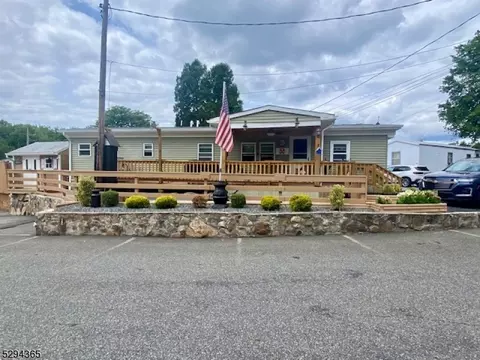 100 Genes Ln, Rockaway, NJ 07866