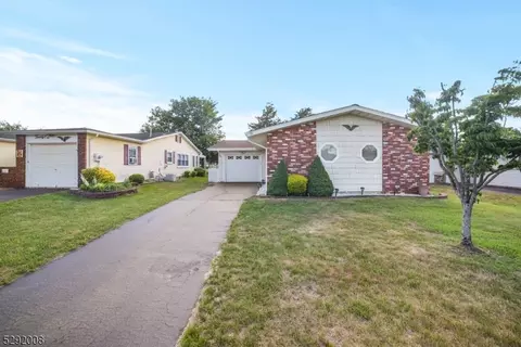 19 Brooke Rd, Brick Twp, NJ 08724
