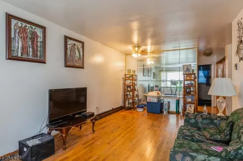 619 John St, Plainfield, NJ 07060 photo 4