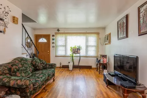 619 John St, Plainfield, NJ 07060 photo 5