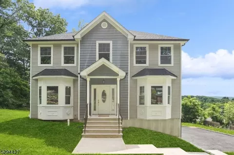10 Blakely Ave, Dover, NJ 07801