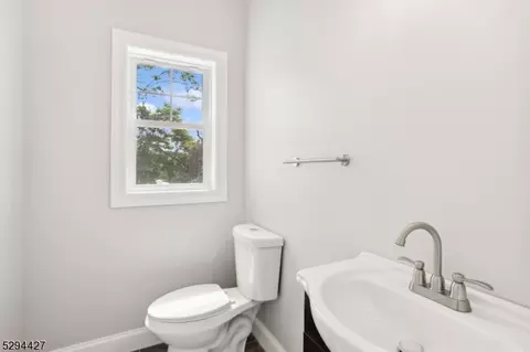 10 Blakely Ave, Dover, NJ 07801 photo 31