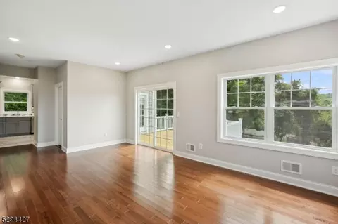 10 Blakely Ave, Dover, NJ 07801 photo 19