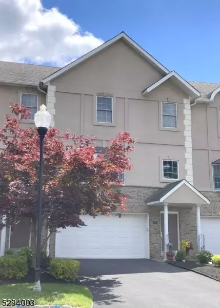 130 Demarest Ln, Montvale, NJ 07645