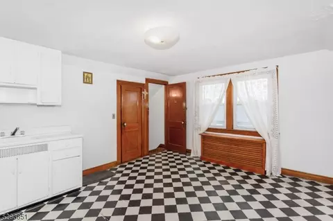 46 Strong St #2, Wallington, NJ 07057 photo 29