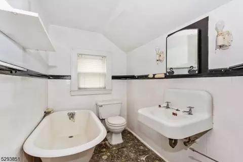 46 Strong St #2, Wallington, NJ 07057 photo 32