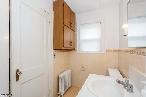 46 Strong St #2, Wallington, NJ 07057 photo 11