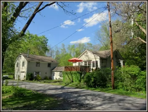 904 Maple Ter, Newton, NJ 07860