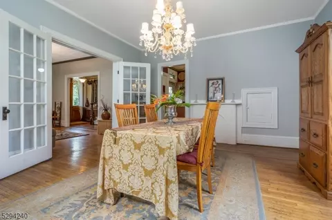 53 Broad St, Flemington, NJ 08822 photo 9