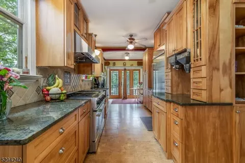 53 Broad St, Flemington, NJ 08822 photo 13