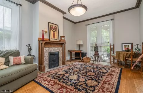 53 Broad St, Flemington, NJ 08822 photo 8