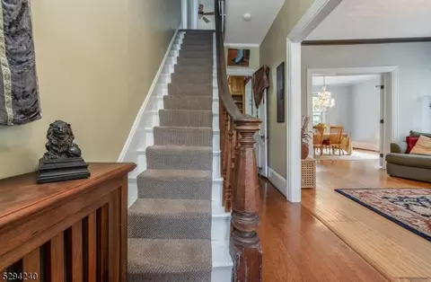 53 Broad St, Flemington, NJ 08822 photo 6
