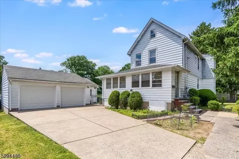 421 Hilda Ter, Saddle Brook, NJ 07663