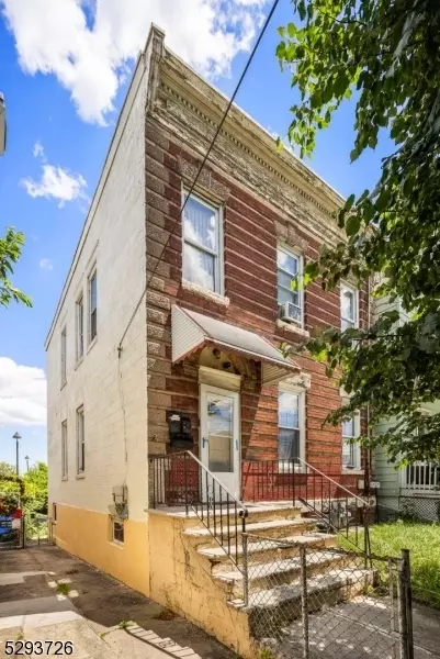 82 Randolph Ave, Clifton, NJ 07011