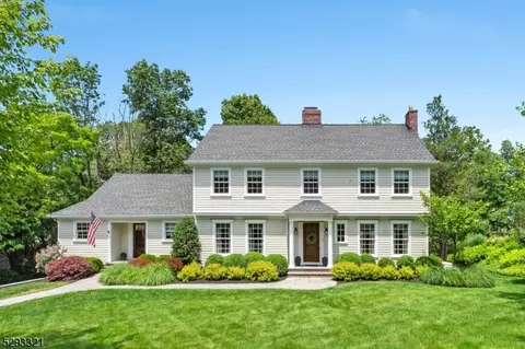 20 Glenmere Dr, Chatham Twp, NJ 07928
