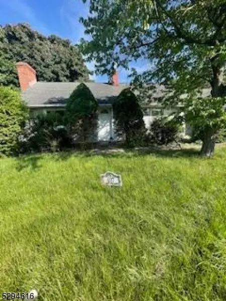 407 New Durham Rd, Piscataway, NJ 08854