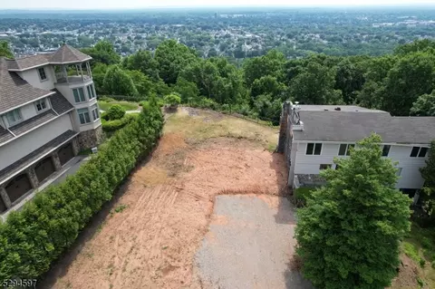 50 Ridge Rd, North Haledon, NJ 07508