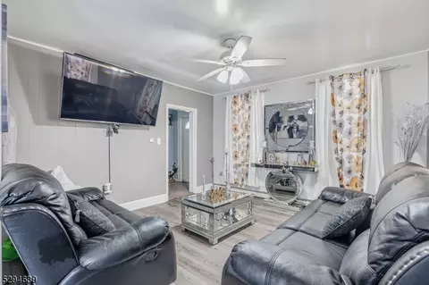 756 Webster Pl, Plainfield, NJ 07060 photo 3