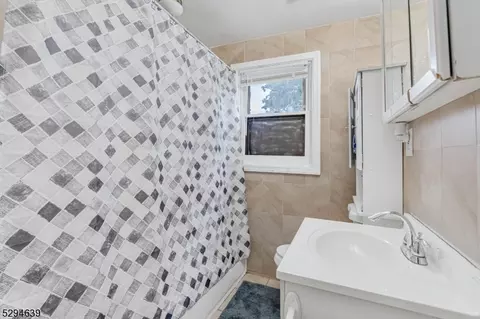 756 Webster Pl, Plainfield, NJ 07060 photo 8