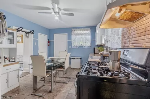 756 Webster Pl, Plainfield, NJ 07060 photo 7