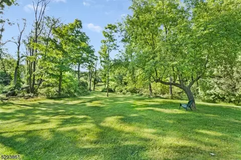 155 E Mendham Rd, Mendham Twp, NJ 07945 photo 4
