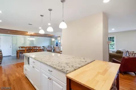 155 E Mendham Rd, Mendham Twp, NJ 07945 photo 10